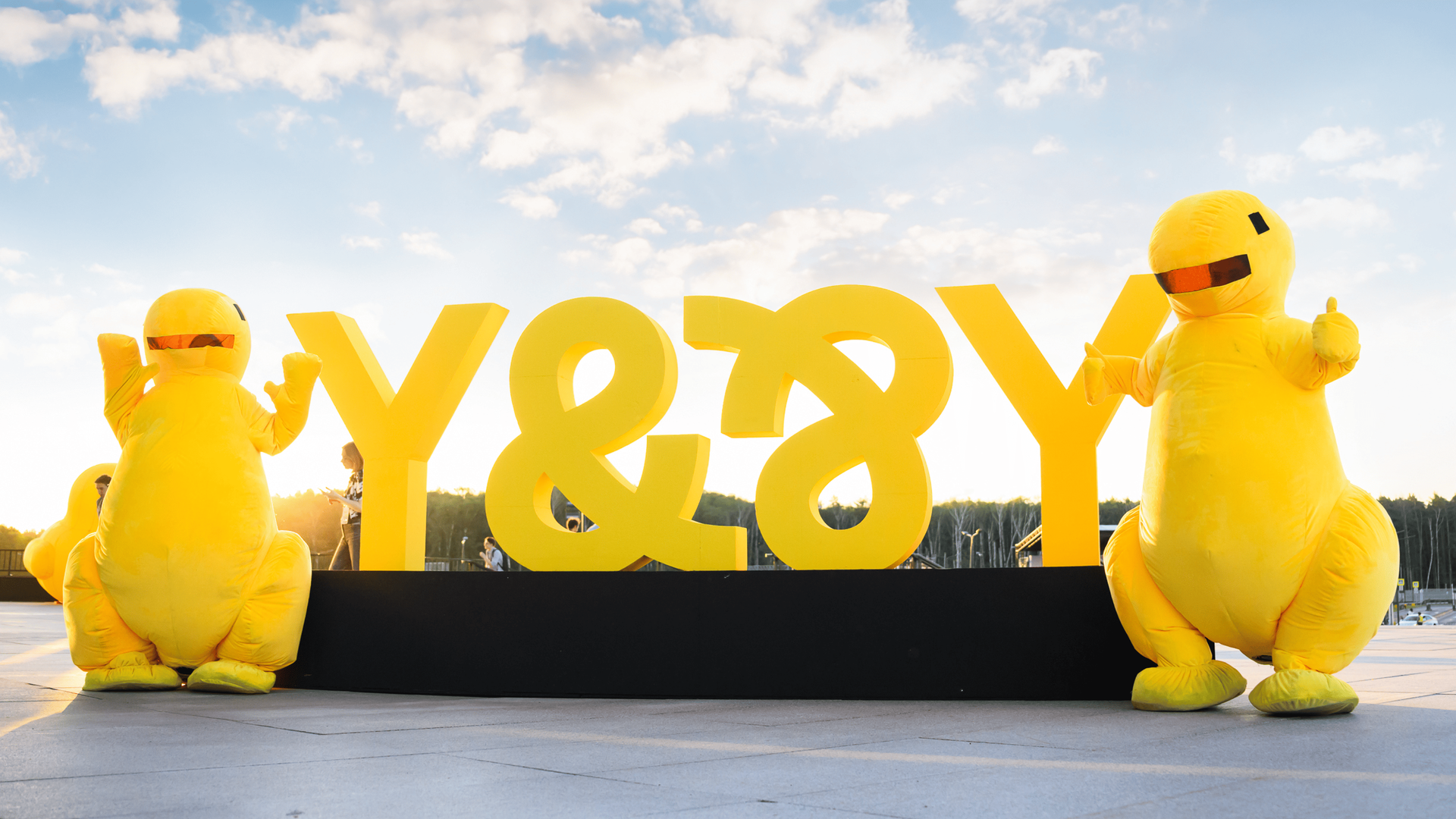 Young&&Yandex